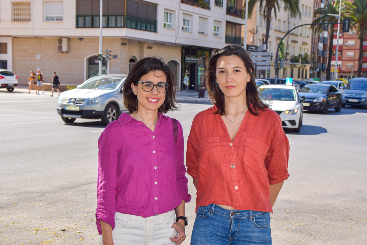Pilar Jiménez y Laura Fernández, en el cruce que han analizado.